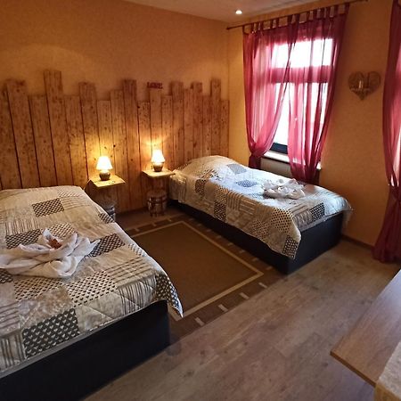 Haus Oberkassel Hotel บอนน์ ภายนอก รูปภาพ