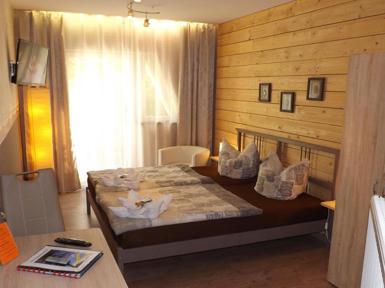Haus Oberkassel Hotel บอนน์ ภายนอก รูปภาพ